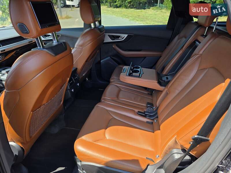 Внедорожник / Кроссовер Audi Q7 2016 в Одессе