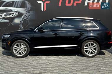 Внедорожник / Кроссовер Audi Q7 2017 в 