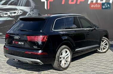 Внедорожник / Кроссовер Audi Q7 2017 в 