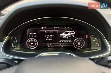 Внедорожник / Кроссовер Audi Q7 2017 в 