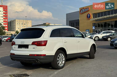 Внедорожник / Кроссовер Audi Q7 2012 в 