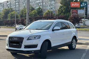 Внедорожник / Кроссовер Audi Q7 2012 в 