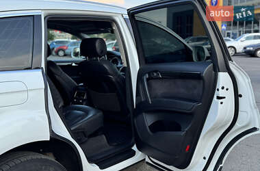 Внедорожник / Кроссовер Audi Q7 2012 в 