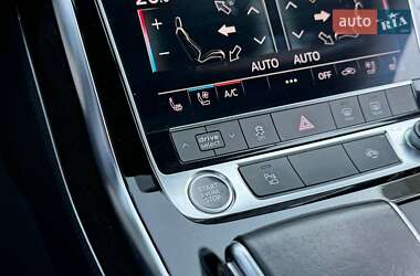 Внедорожник / Кроссовер Audi Q7 2021 в 