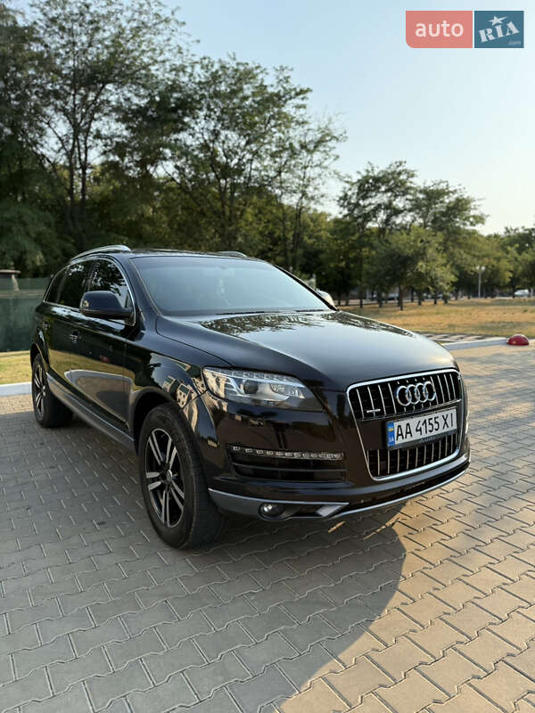 Audi Q7 2013
