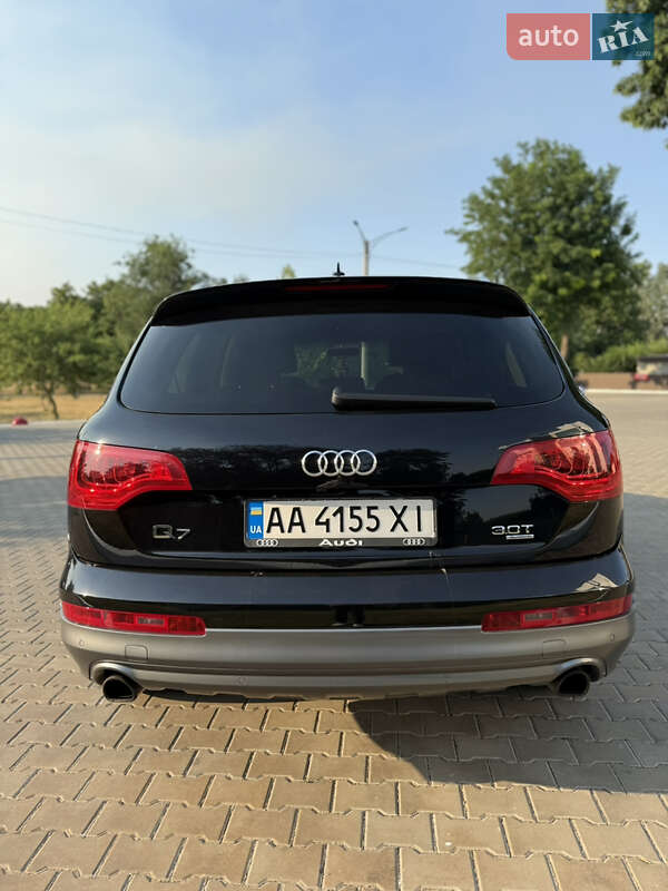 Позашляховик / Кросовер Audi Q7 2013 в Ізмаїлі