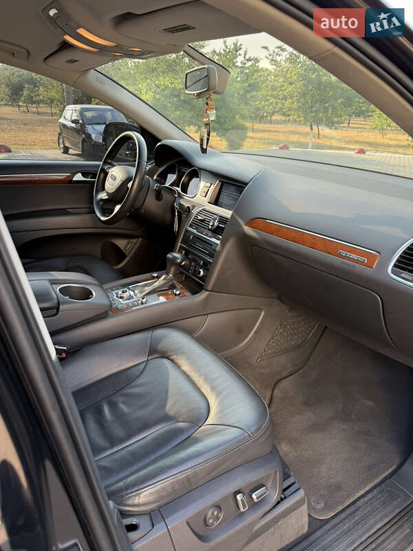 Позашляховик / Кросовер Audi Q7 2013 в Ізмаїлі