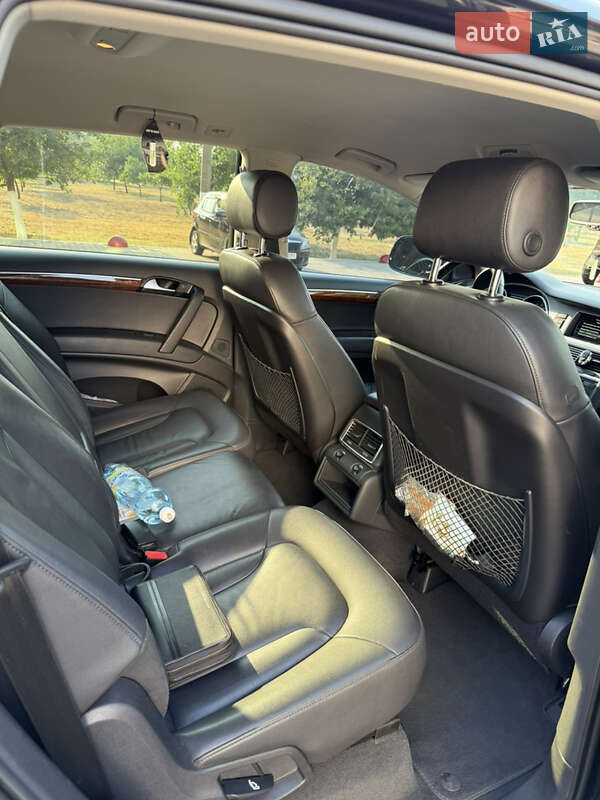 Позашляховик / Кросовер Audi Q7 2013 в Ізмаїлі