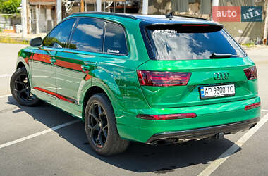 Внедорожник / Кроссовер Audi Q7 2016 в 