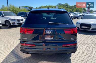 Внедорожник / Кроссовер Audi Q7 2017 в 
