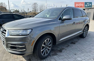 Позашляховик / Кросовер Audi Q7 2017 в 