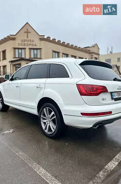 Позашляховик / Кросовер Audi Q7 2015 в 