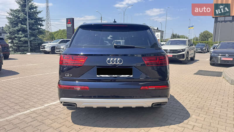 Внедорожник / Кроссовер Audi Q7 2017 в Ивано-Франковске