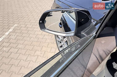 Внедорожник / Кроссовер Audi Q7 2017 в 