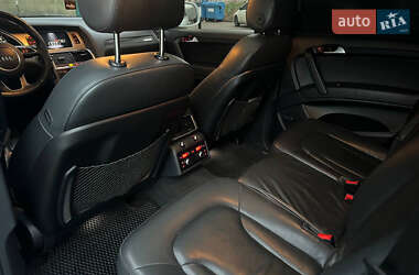 Внедорожник / Кроссовер Audi Q7 2013 в 