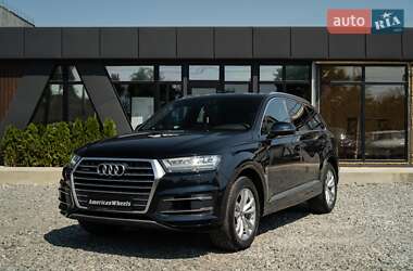 Позашляховик / Кросовер Audi Q7 2017 в Чернівцях