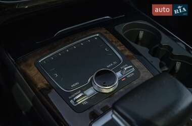 Позашляховик / Кросовер Audi Q7 2017 в 
