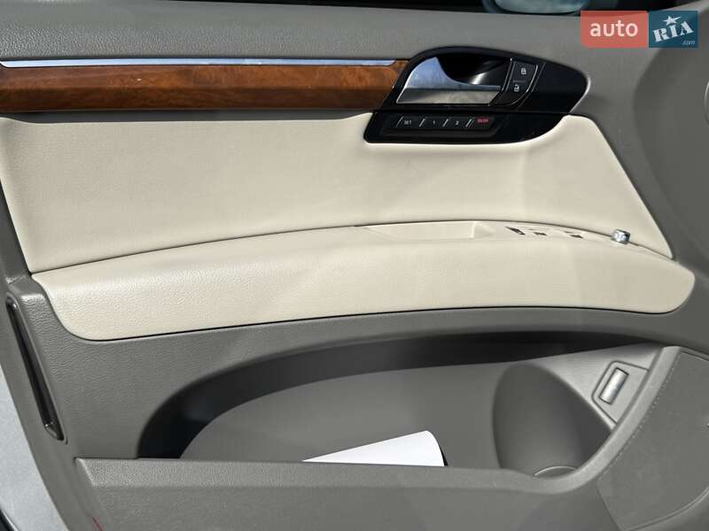 Внедорожник / Кроссовер Audi Q7 2011 в Киеве