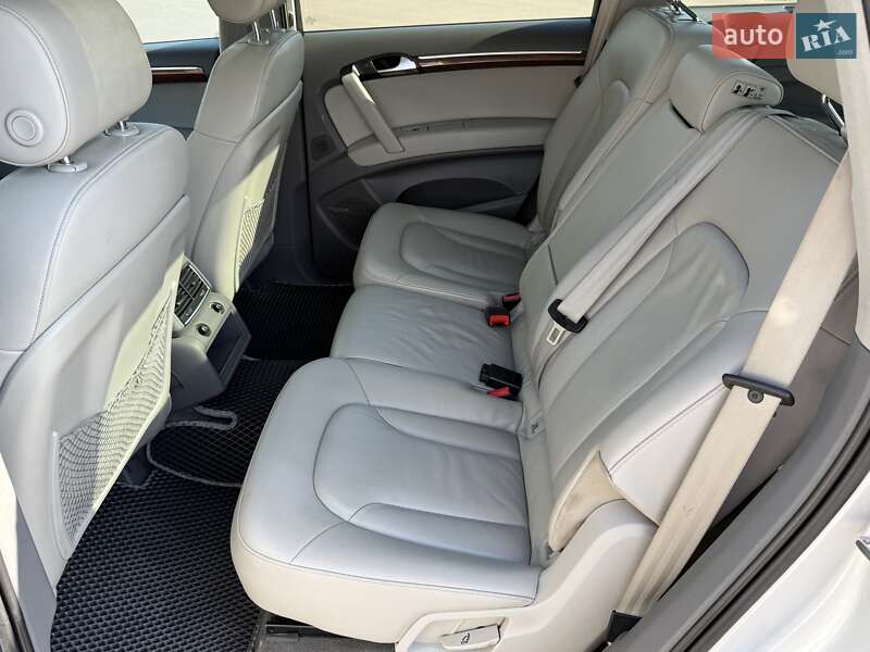 Внедорожник / Кроссовер Audi Q7 2011 в Киеве