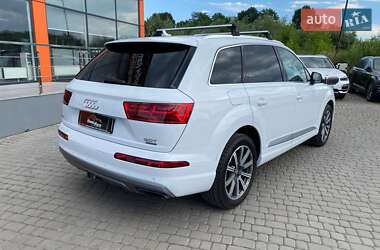 Позашляховик / Кросовер Audi Q7 2016 в 
