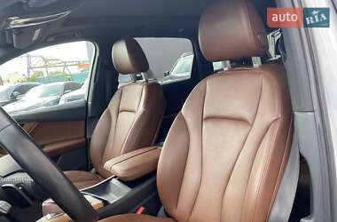 Позашляховик / Кросовер Audi Q7 2016 в 