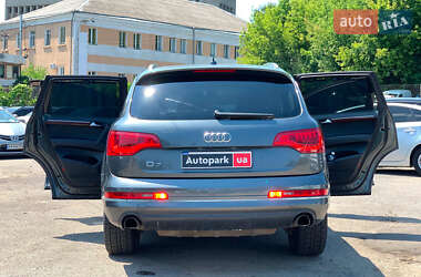 Внедорожник / Кроссовер Audi Q7 2012 в 