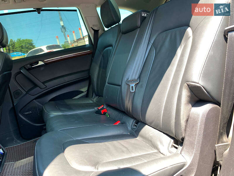 Внедорожник / Кроссовер Audi Q7 2012 в Виннице