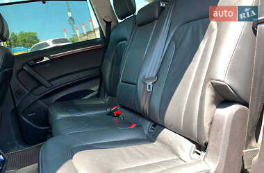 Внедорожник / Кроссовер Audi Q7 2012 в 