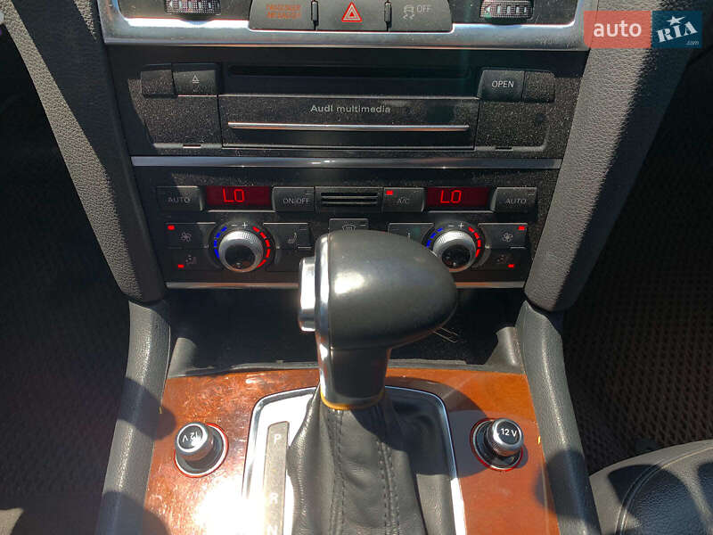 Внедорожник / Кроссовер Audi Q7 2012 в Виннице