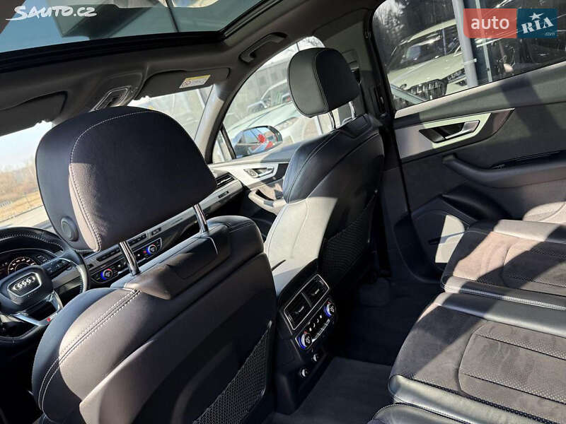 Внедорожник / Кроссовер Audi Q7 2017 в Тернополе