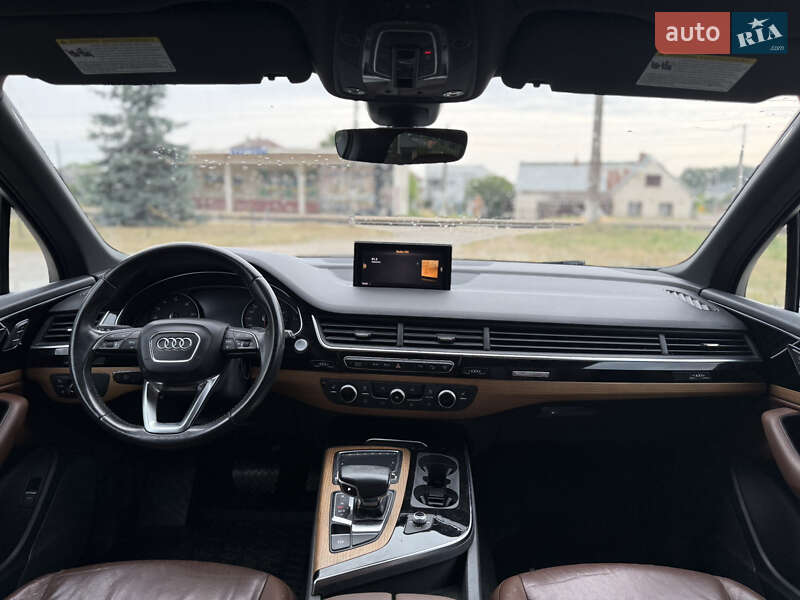 Позашляховик / Кросовер Audi Q7 2017 в Львові