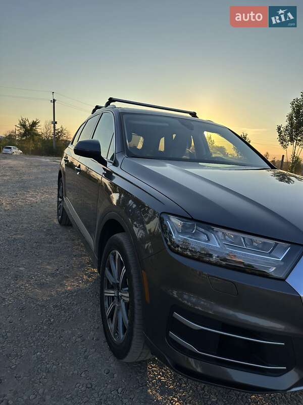 Внедорожник / Кроссовер Audi Q7 2019 в Одессе