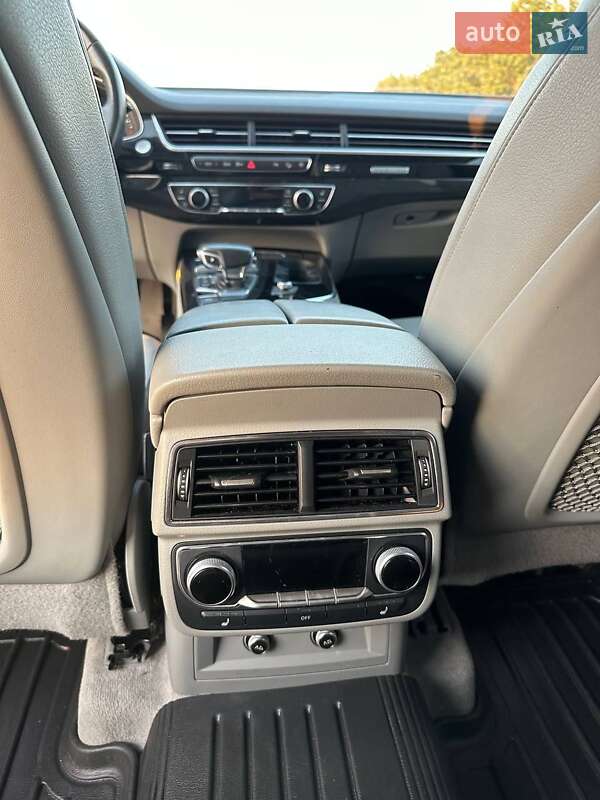 Внедорожник / Кроссовер Audi Q7 2019 в Одессе
