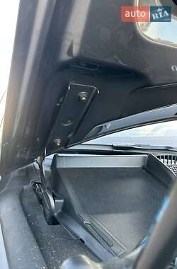 Позашляховик / Кросовер Audi Q7 2019 в 