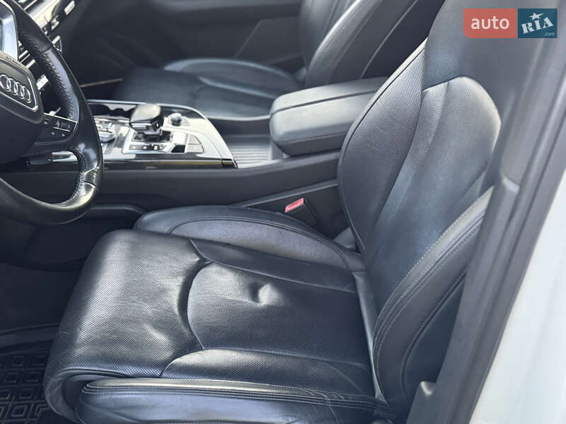 Позашляховик / Кросовер Audi Q7 2016 в Харкові