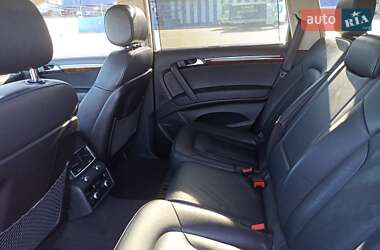 Внедорожник / Кроссовер Audi Q7 2015 в 