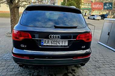 Позашляховик / Кросовер Audi Q7 2007 в 