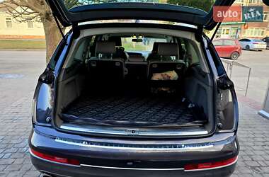 Позашляховик / Кросовер Audi Q7 2007 в 