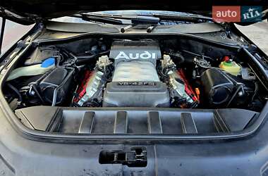 Позашляховик / Кросовер Audi Q7 2007 в 