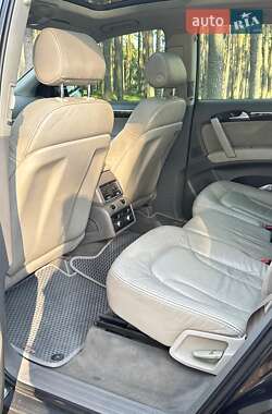 Позашляховик / Кросовер Audi Q7 2007 в 