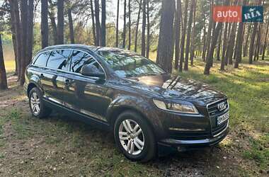 Позашляховик / Кросовер Audi Q7 2007 в 