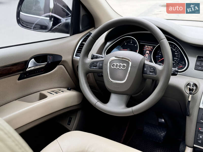 Позашляховик / Кросовер Audi Q7 2007 в Тернополі