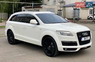 Позашляховик / Кросовер Audi Q7 2008 в 
