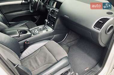 Позашляховик / Кросовер Audi Q7 2008 в 