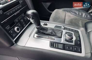 Позашляховик / Кросовер Audi Q7 2008 в 