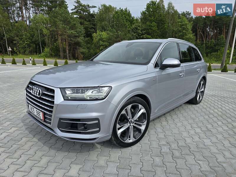 Позашляховик / Кросовер Audi Q7 2018 в Ковелі