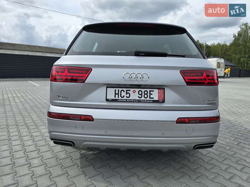 Позашляховик / Кросовер Audi Q7 2018 в Ковелі