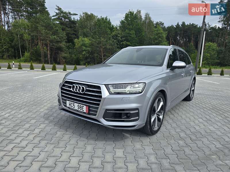 Позашляховик / Кросовер Audi Q7 2018 в Ковелі