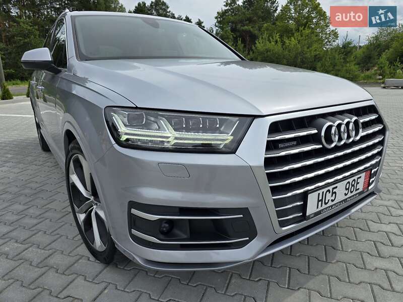 Позашляховик / Кросовер Audi Q7 2018 в Ковелі