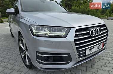 Внедорожник / Кроссовер Audi Q7 2018 в 